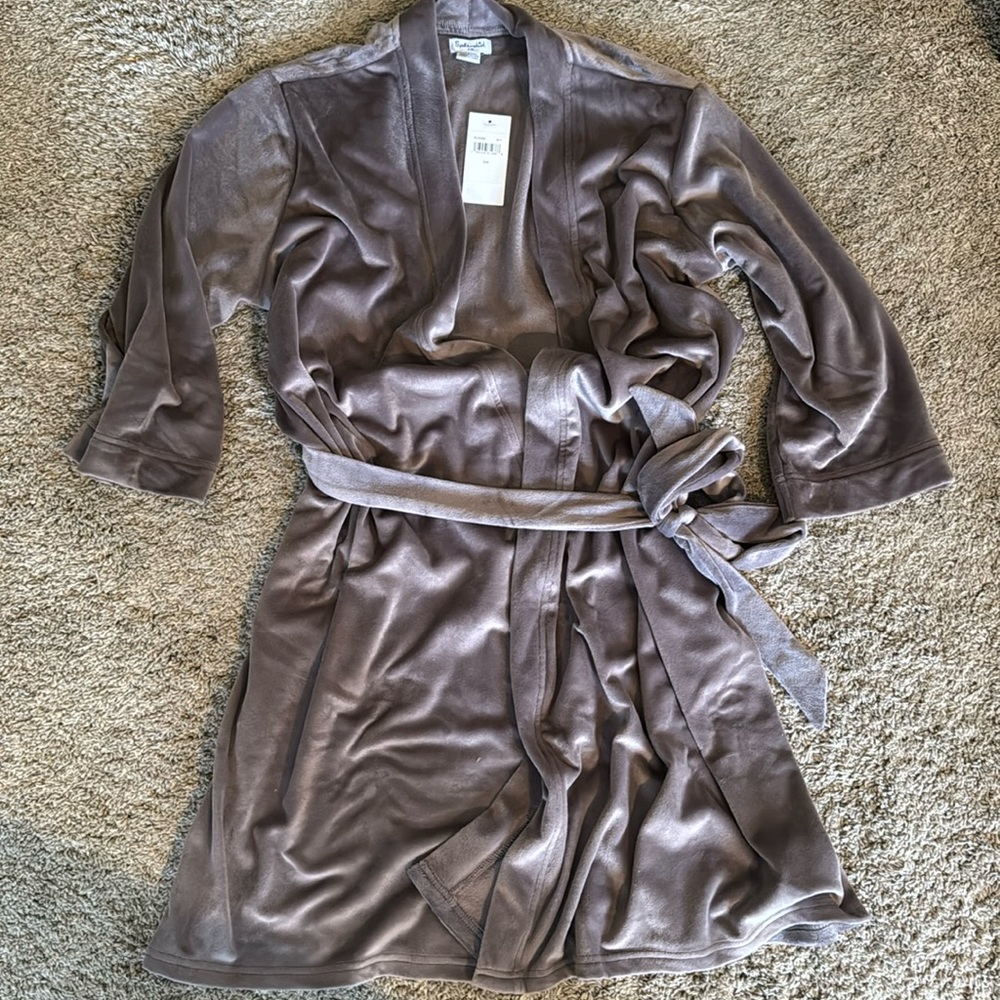 Splendid Velour Short Robe in Mauve S/M Lounge Comfy
